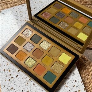 Natasha Denona Yucca Eyeshadow Palette